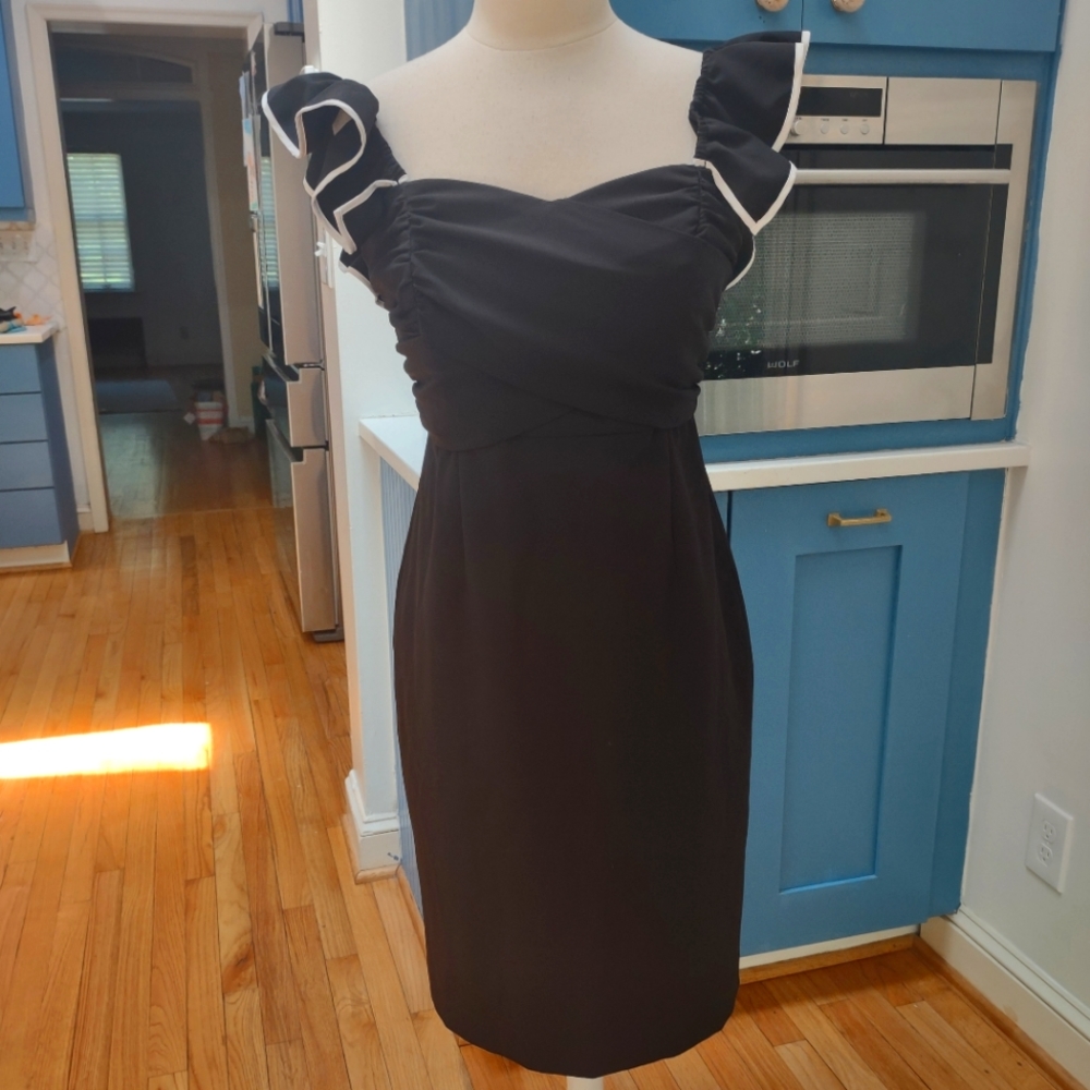 Club Monaco black bodycon ruffle off shoulder cocktail dress 6 NWT $268